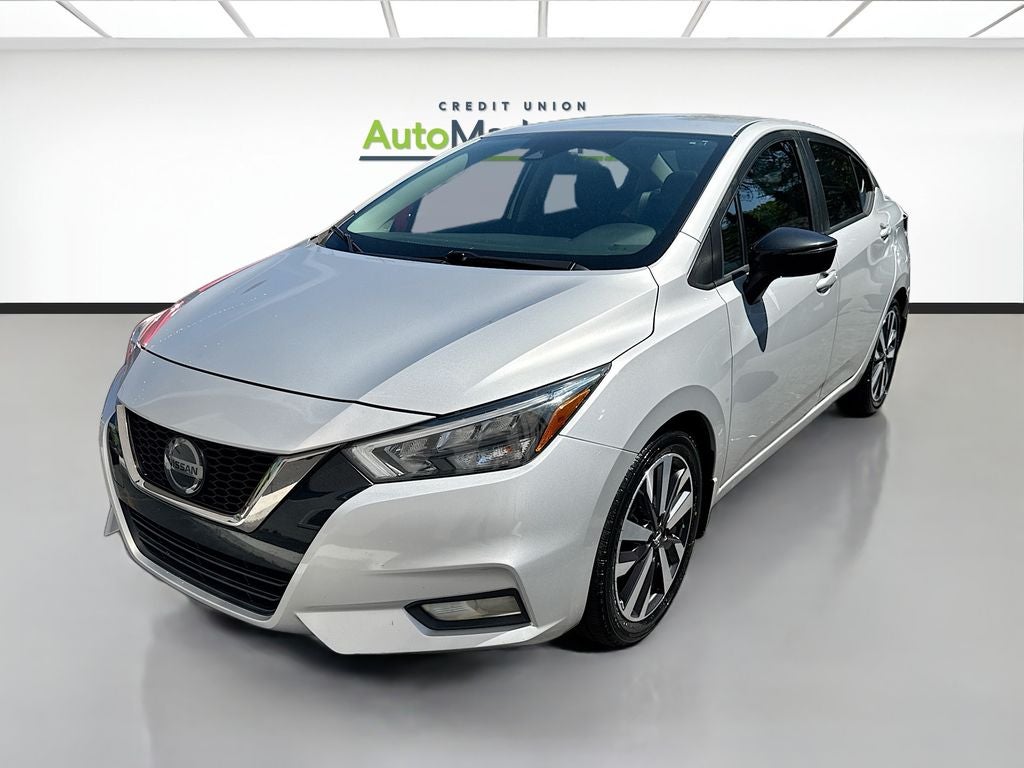 2021 Nissan Versa SR
