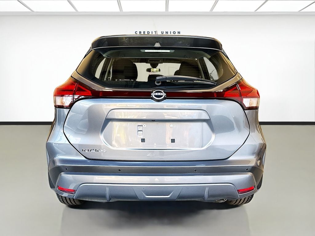 2022 Nissan Kicks S