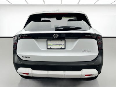 2025 Nissan Kicks SV