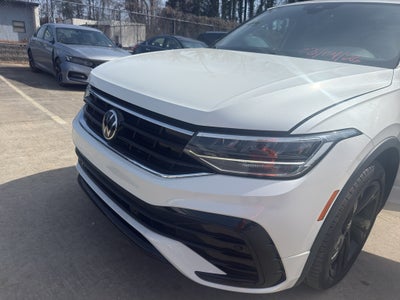 2023 Volkswagen Tiguan SE R-Line Black