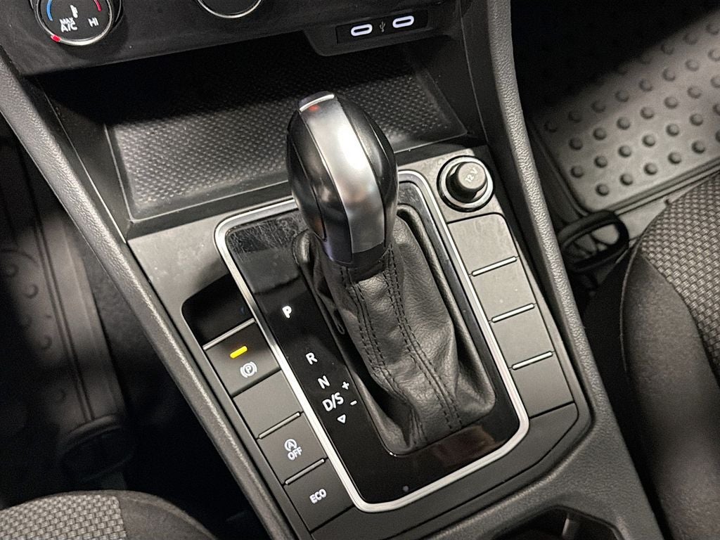 2021 Volkswagen Jetta R-Line
