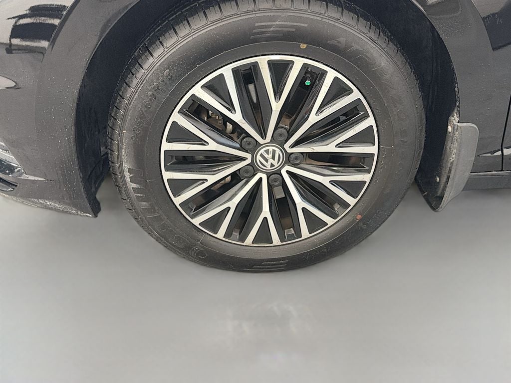 2021 Volkswagen Jetta R-Line