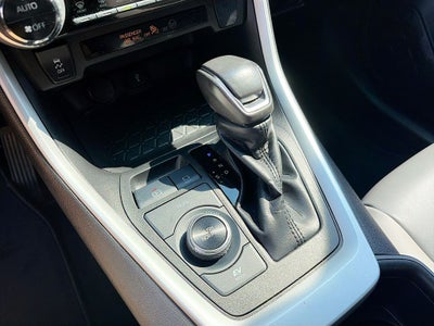 2022 Toyota RAV4 Hybrid XLE Premium