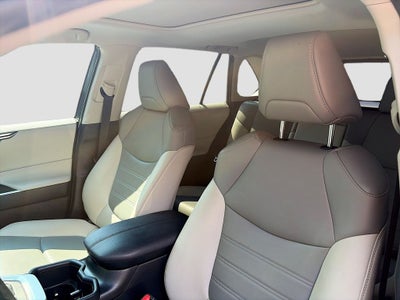 2022 Toyota RAV4 Hybrid XLE Premium