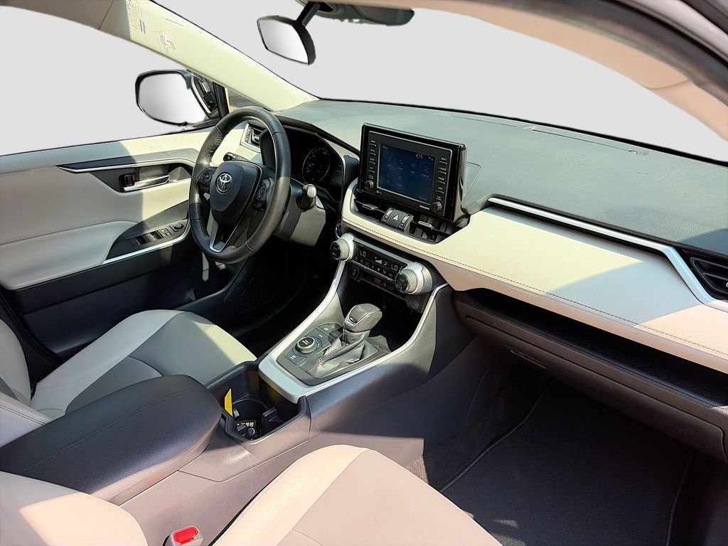 2022 Toyota RAV4 Hybrid XLE Premium