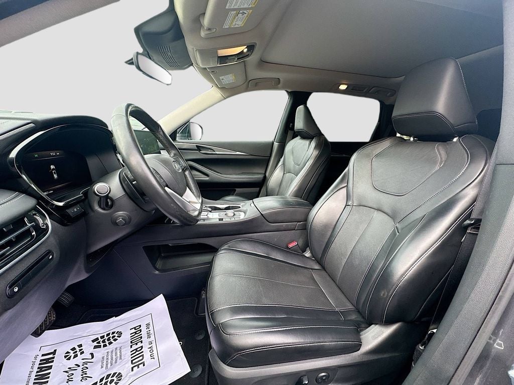 2023 INFINITI QX60 LUXE