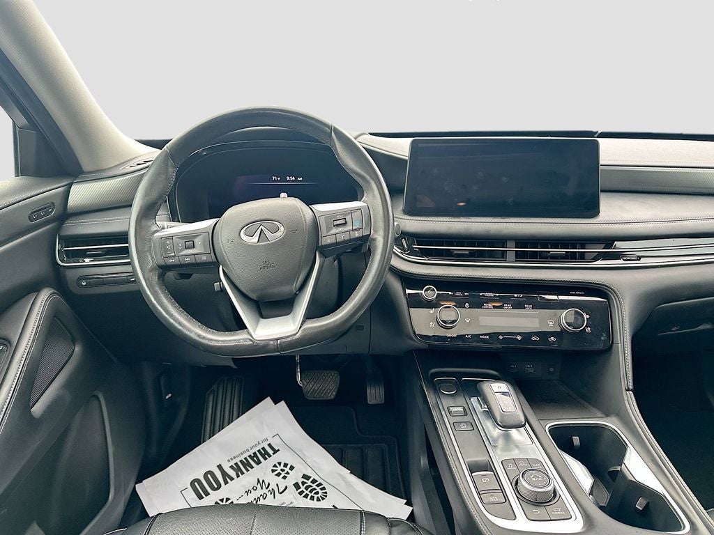 2023 INFINITI QX60 LUXE