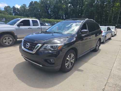 2020 Nissan Pathfinder SV