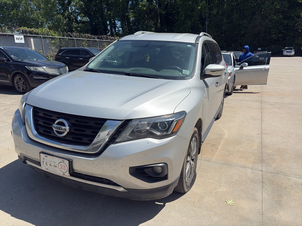 2019 Nissan Pathfinder SV