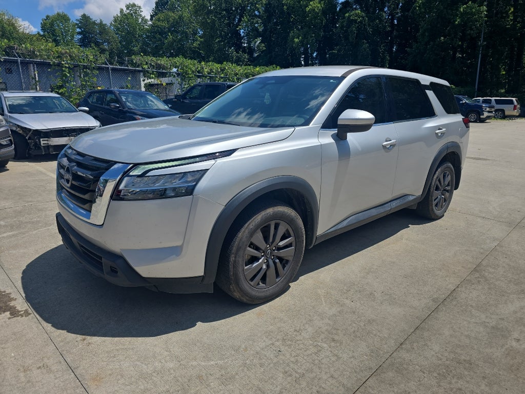 2022 Nissan Pathfinder S