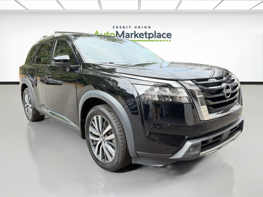 2022 Nissan Pathfinder Platinum