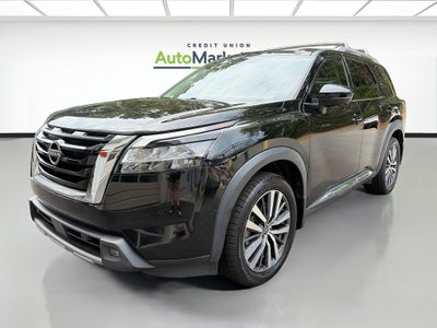2022 Nissan Pathfinder Platinum
