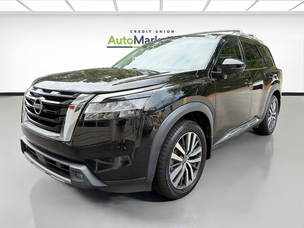 2022 Nissan Pathfinder Platinum