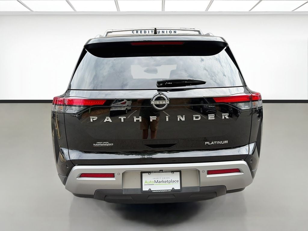 2022 Nissan Pathfinder Platinum
