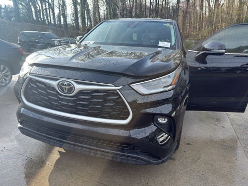 2021 Toyota Highlander LE
