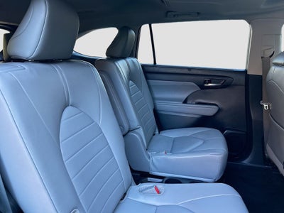 2024 Toyota Highlander XLE