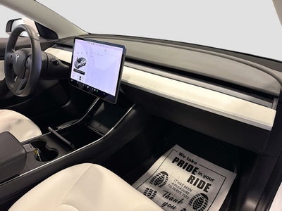 2020 Tesla Model 3 Standard Range