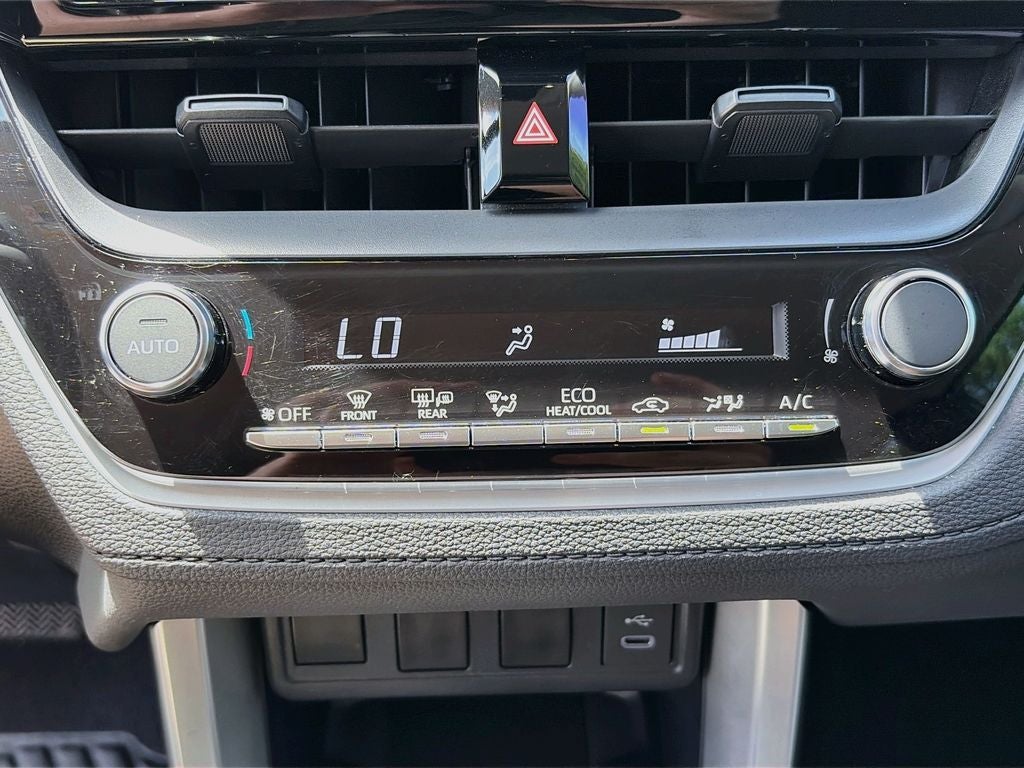 2024 Toyota Corolla Cross LE