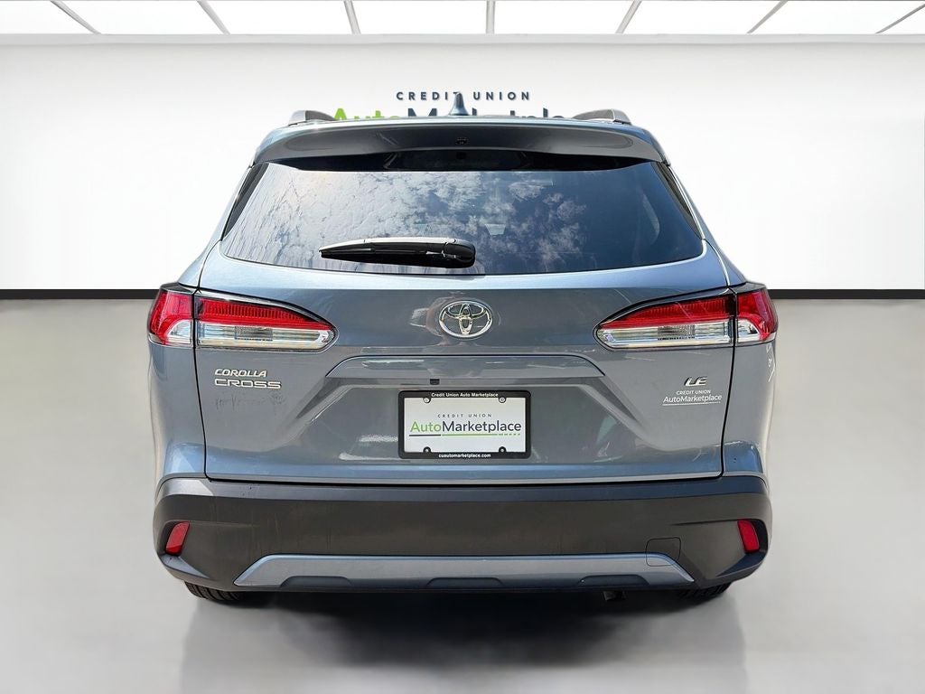 2024 Toyota Corolla Cross LE