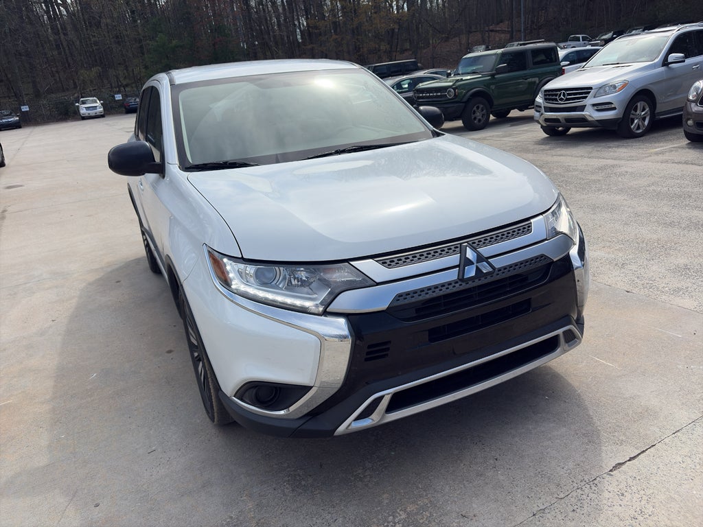 2019 Mitsubishi Outlander ES