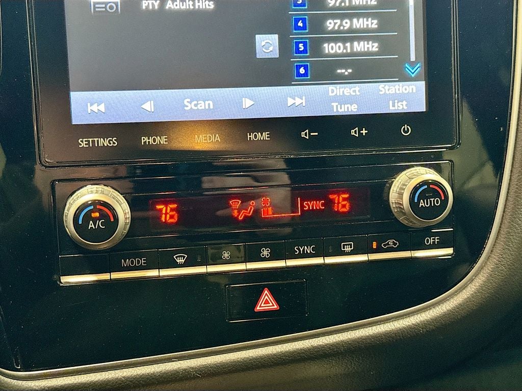 2022 Mitsubishi Outlander PHEV LE