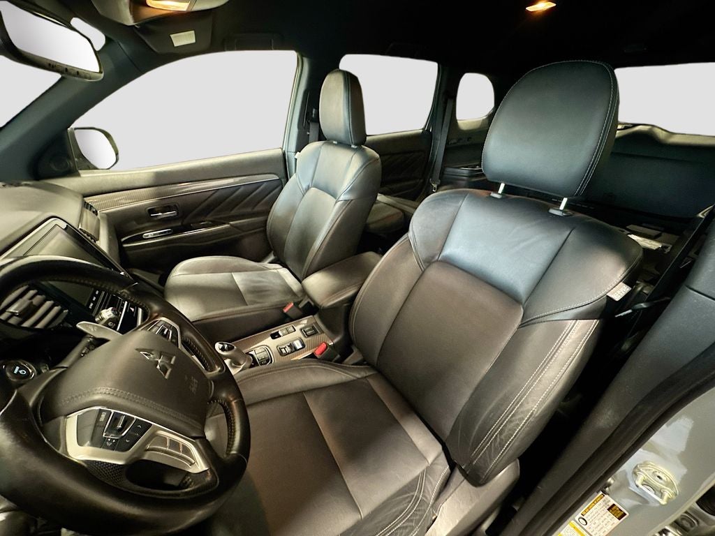 2022 Mitsubishi Outlander PHEV LE