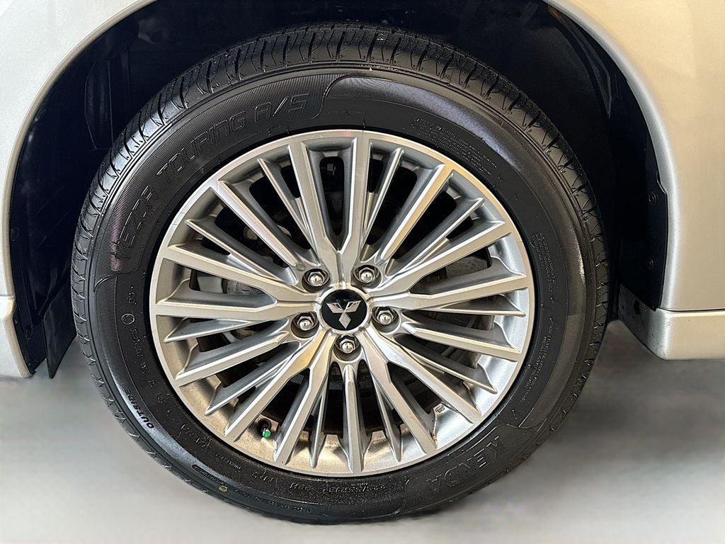 2022 Mitsubishi Outlander PHEV LE