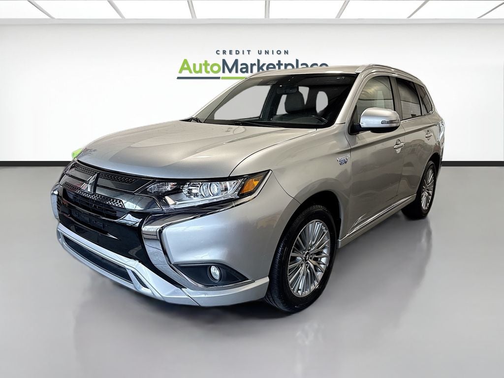 2022 Mitsubishi Outlander PHEV LE