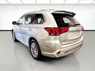 2022 Mitsubishi Outlander PHEV LE
