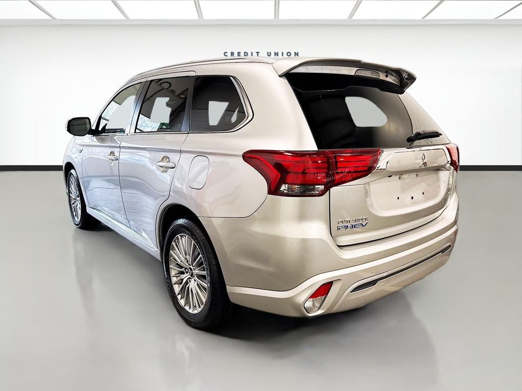 2022 Mitsubishi Outlander PHEV LE