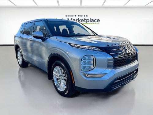2023 Mitsubishi Outlander ES