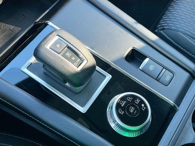 2023 Mitsubishi Outlander ES