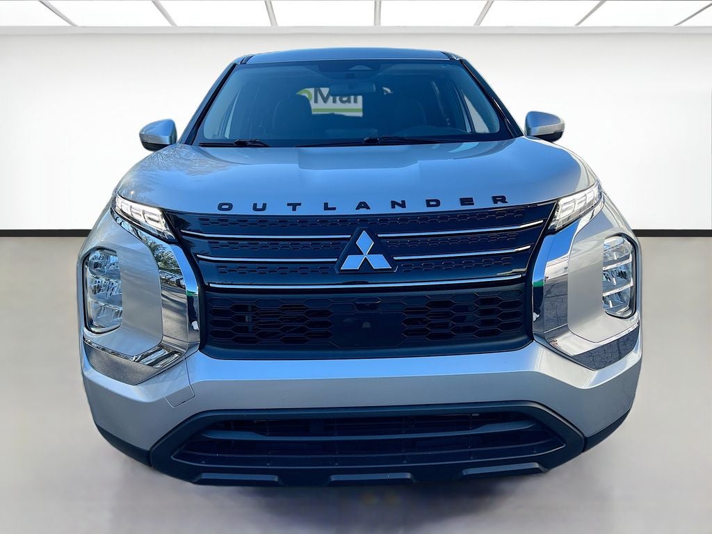 2023 Mitsubishi Outlander ES