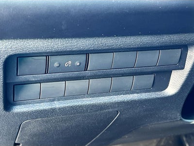 2023 Mitsubishi Outlander ES