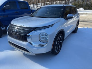 2022 Mitsubishi Outlander Black Edition