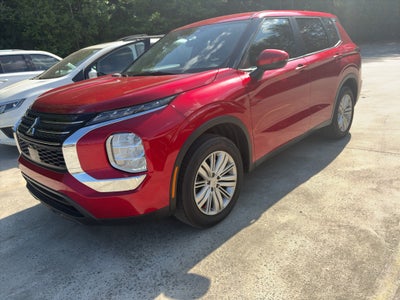 2024 Mitsubishi Outlander ES