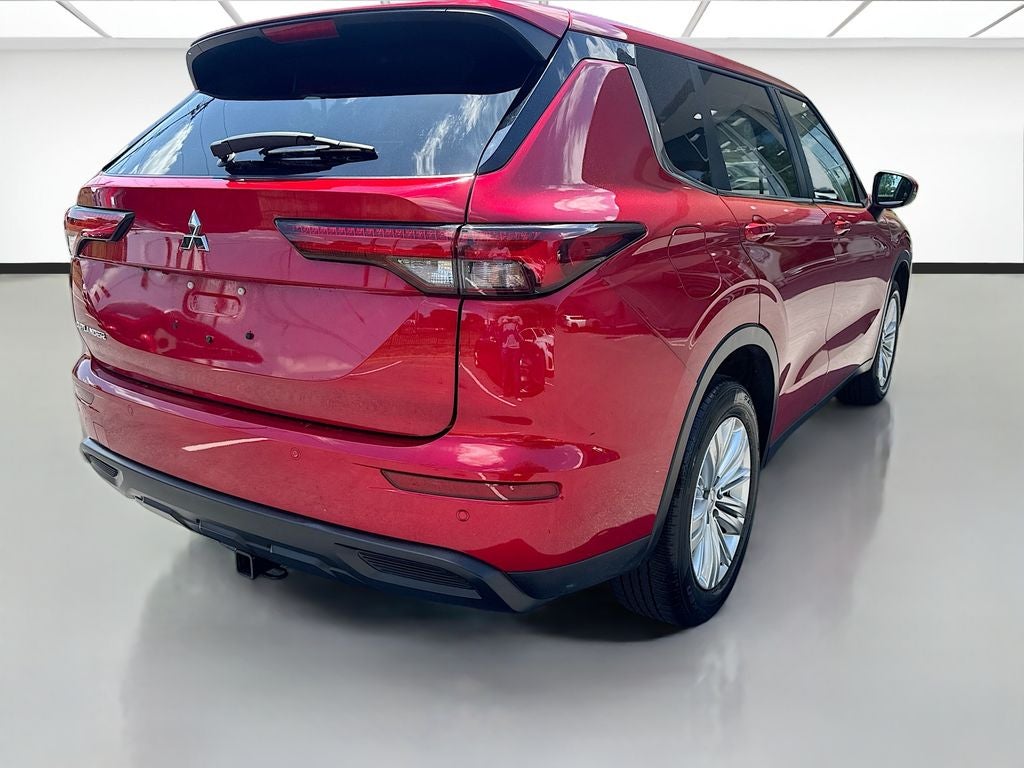 2024 Mitsubishi Outlander ES