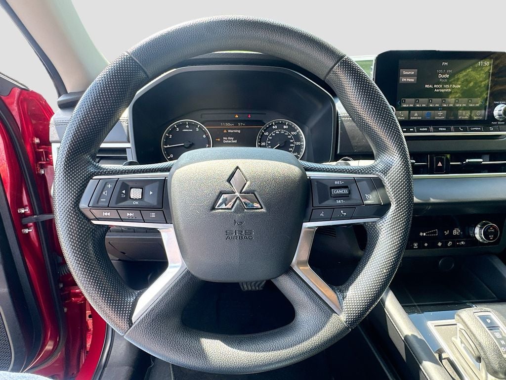 2024 Mitsubishi Outlander ES