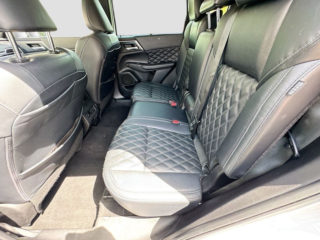 2023 Mitsubishi Outlander SEL Black Edition