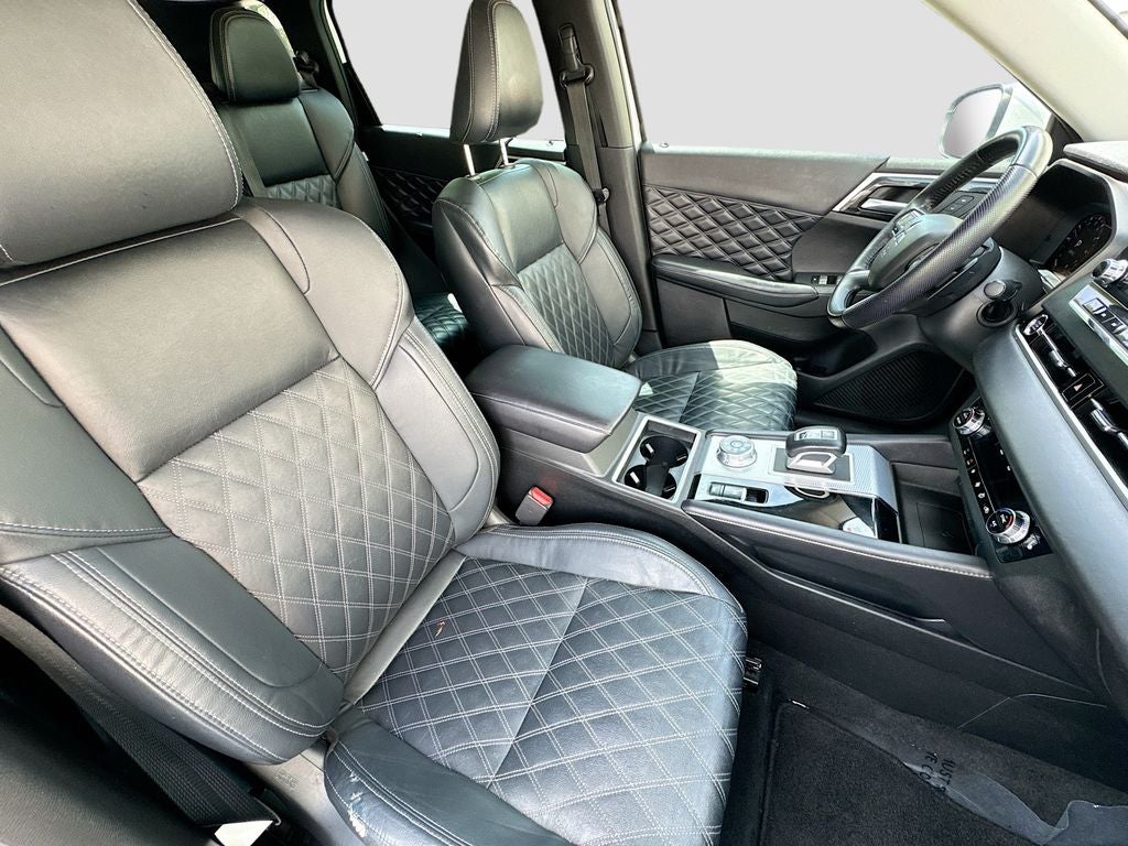 2023 Mitsubishi Outlander SEL Black Edition