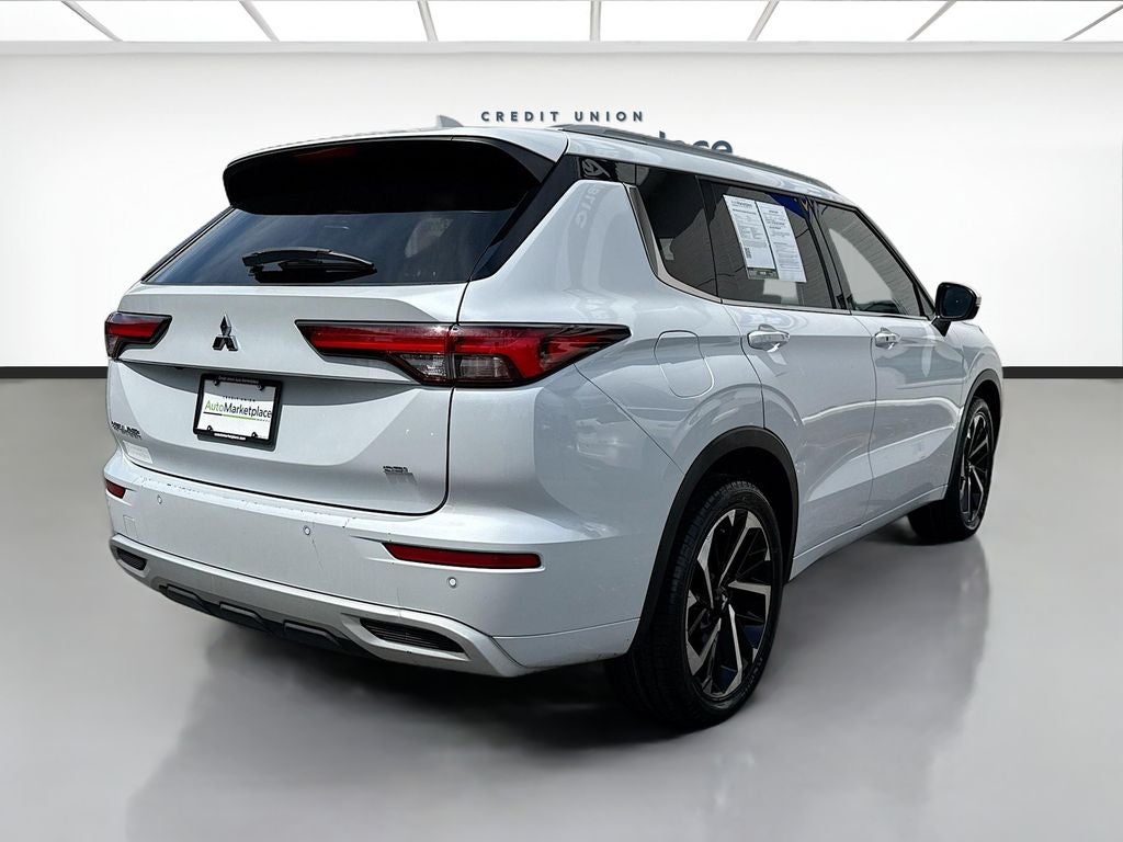 2023 Mitsubishi Outlander SEL Black Edition