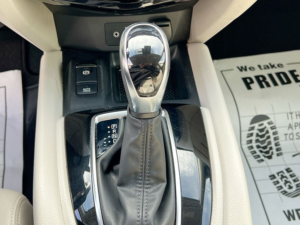 2022 Nissan Rogue Sport SL