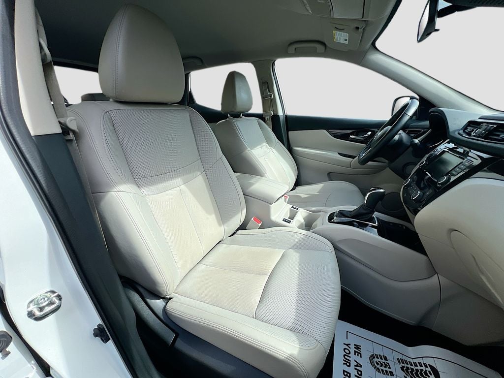 2022 Nissan Rogue Sport SL