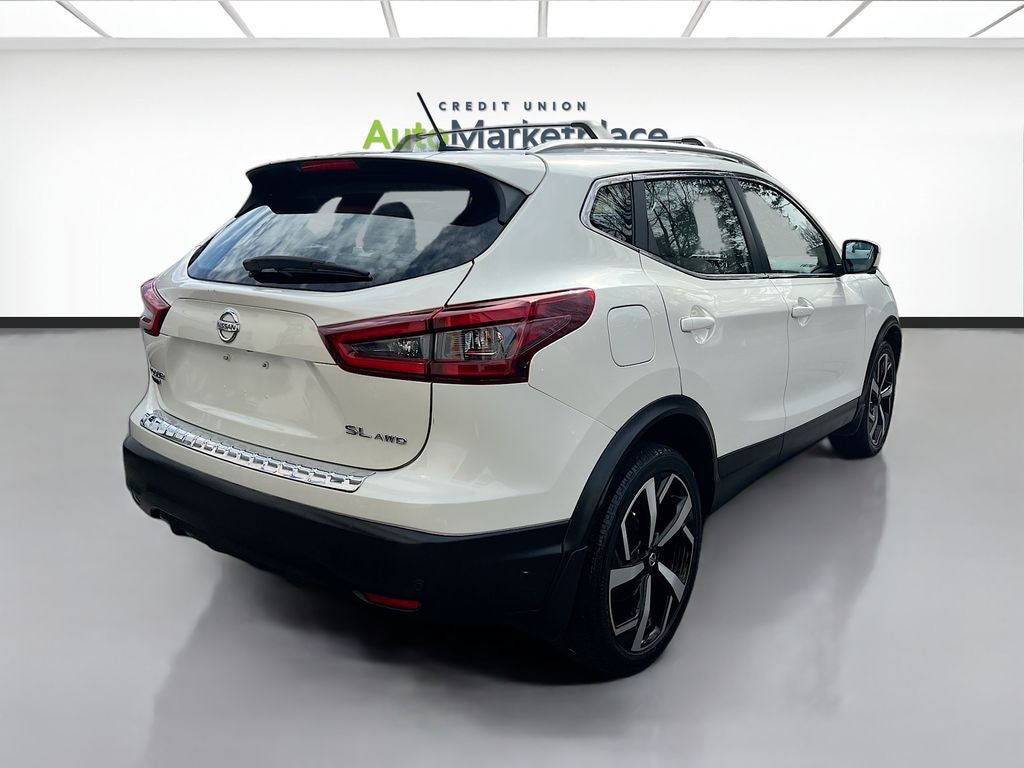 2022 Nissan Rogue Sport SL