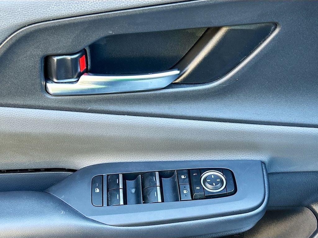 2023 Toyota Prius XLE