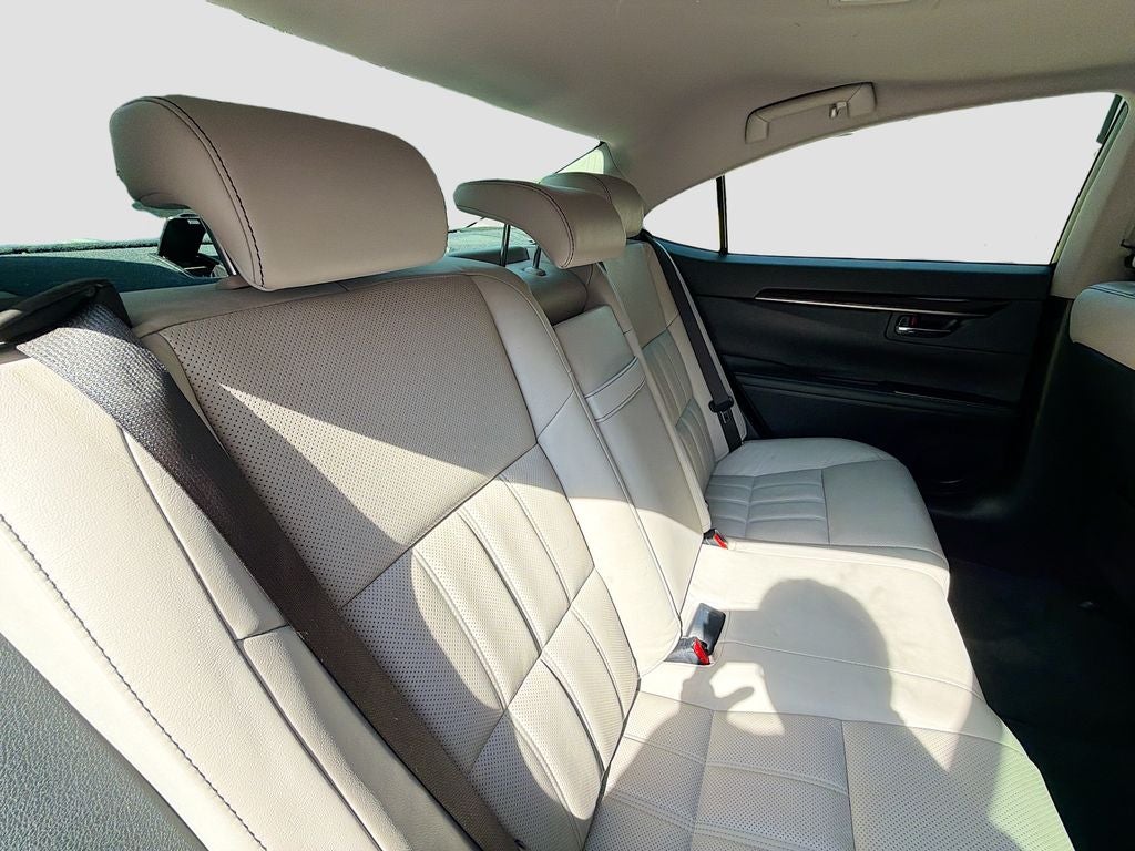 2016 Lexus ES 350 Base