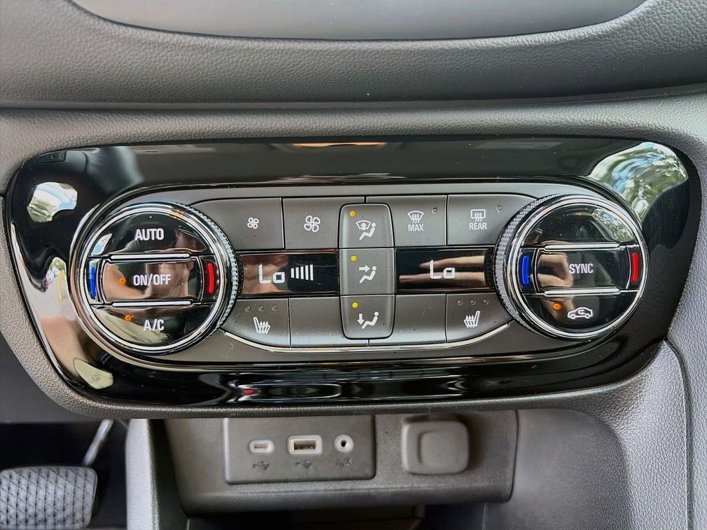 2022 Buick Encore GX Select