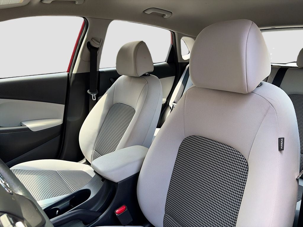 2023 Hyundai Kona SE