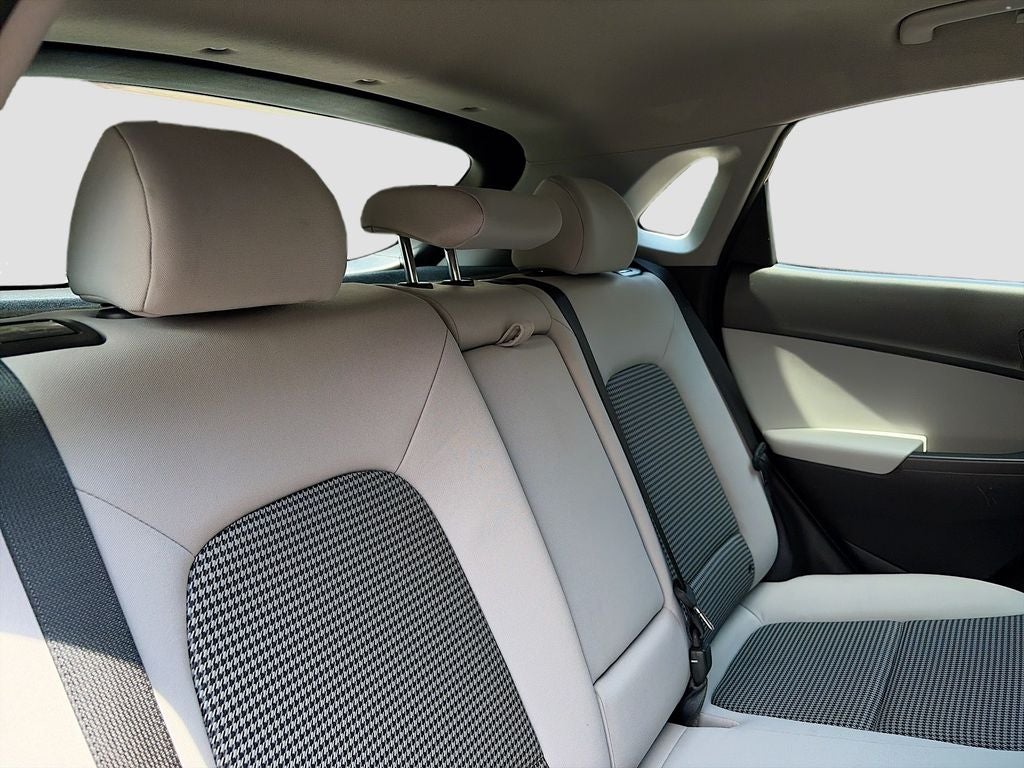 2023 Hyundai Kona SE
