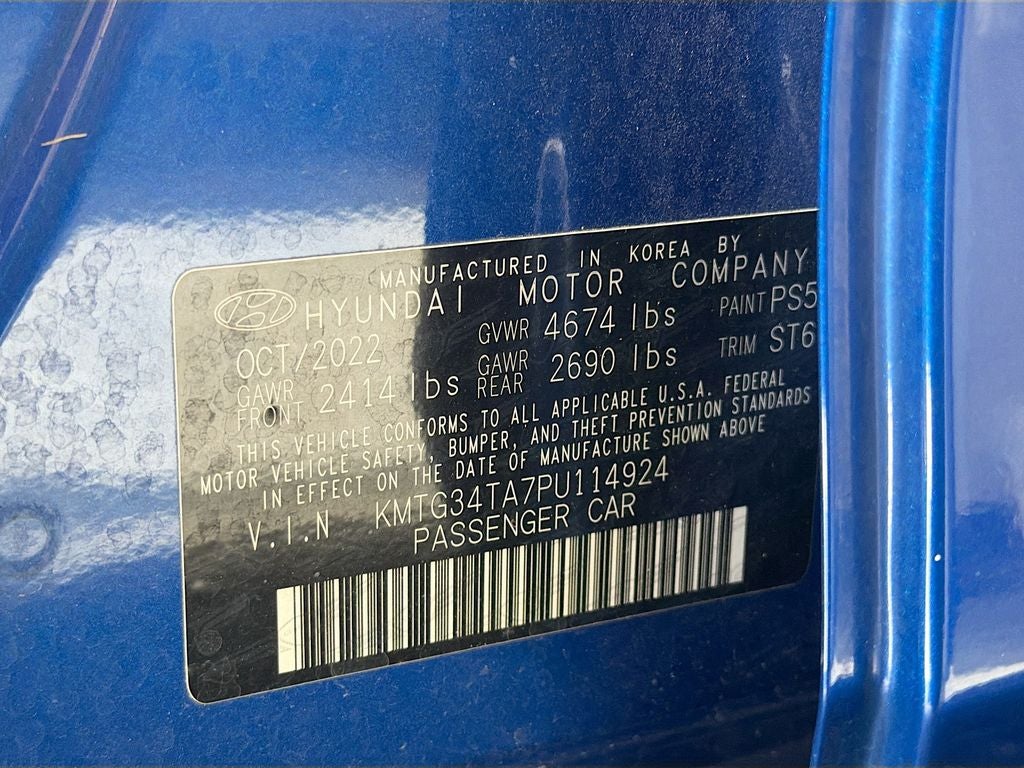 2023 Genesis G70 2.0T